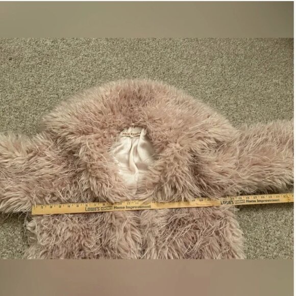 Free People Moonlight Faux Fur Jacket Soft Dusty Pink with pockets size M - Picture 9 of 9